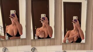 Julia Lopes gets down & dirty with OnlyFans - Leaks